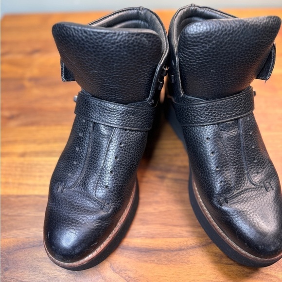 Coach Urban Hiker Platform Wedge Chunky Boot Rare Black Leather Shoe 9.5 - Picture 3 of 11